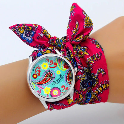 Reloj de Tela de Flores Shsby: Elegancia Floral