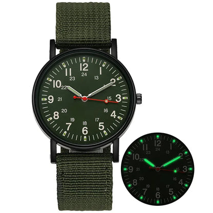 Reloj Militar MOONBIFFY: Estilo, Funcionalidad y Resistencia al Agua 🌟