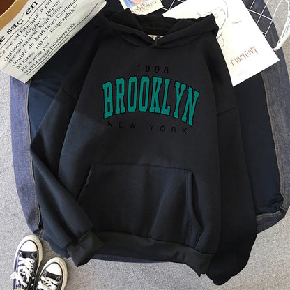 Sudadera con Capucha 1898 Brooklyn New York Estampada para Mujer - Moda Urbana Creativa