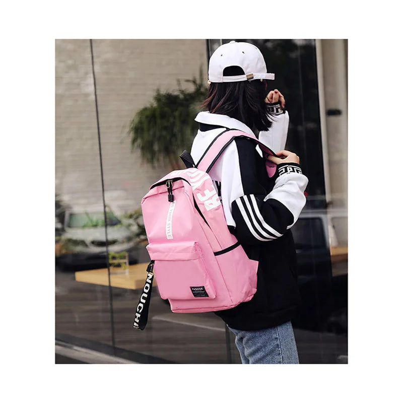 Mochila de Nylon de Moda - Elegancia Preppy en Nylon Resistente ¡Destácate con Estilo! 🌟