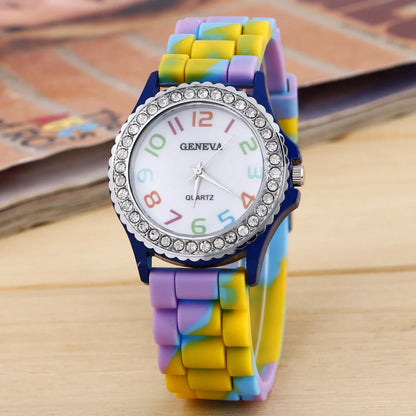 Reloj MOONBIFFY de Lujo: Camuflaje con Diamantes y Arcoíris 🌈