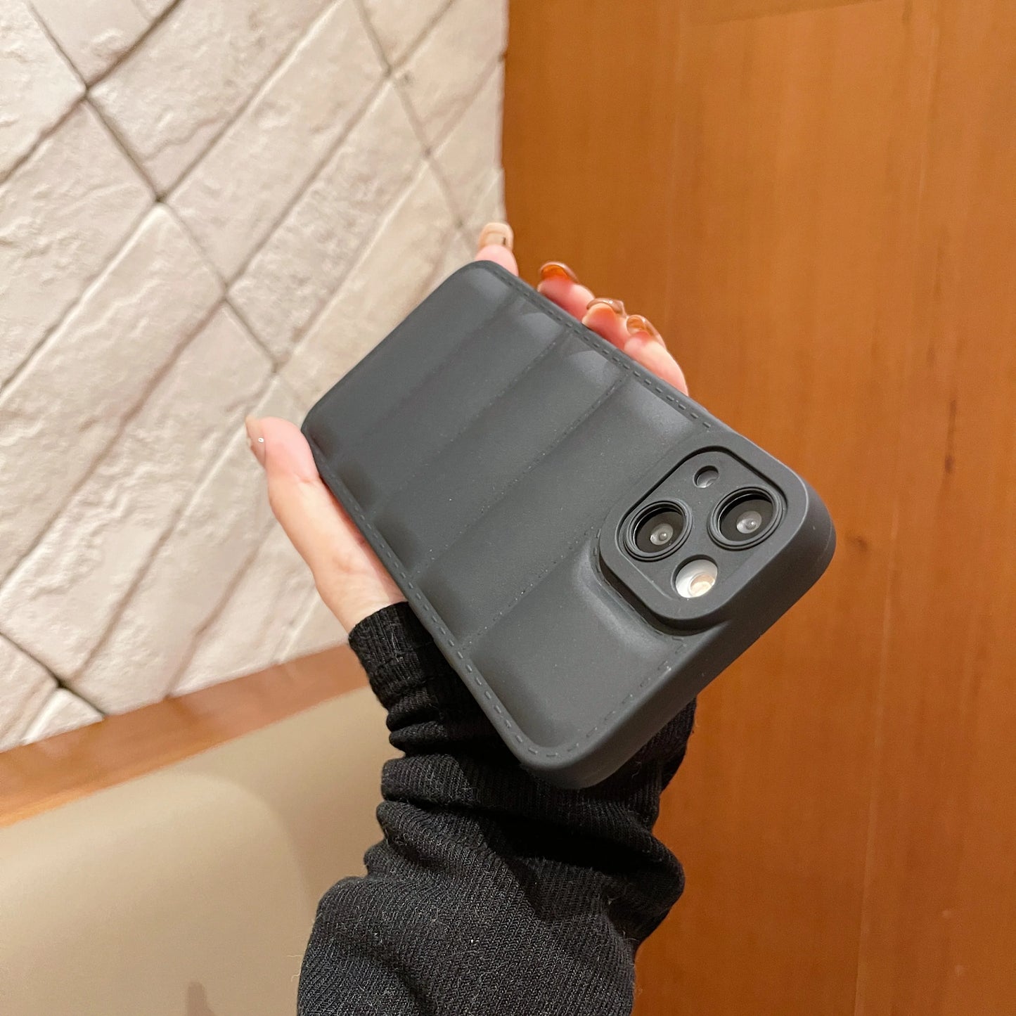 Funda Puffer para iPhone: Protección Sofisticada con Estilo Único 📱