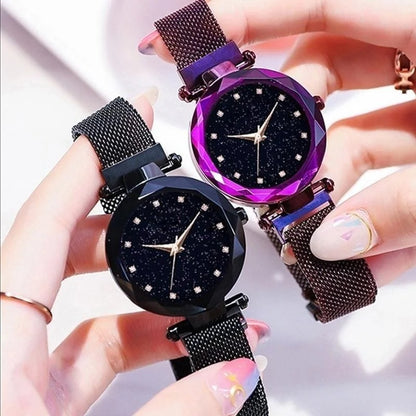 Reloj de Pulsera Estrellado en Acero Fino | Elegancia y Glamour Magnéticos