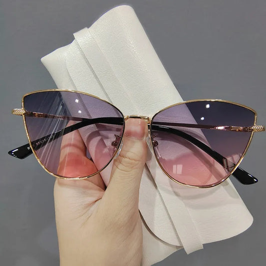 Gafas de Sol Cat Eye Vintage KAMMPT: ¡Brilla con Estilo! 🌟