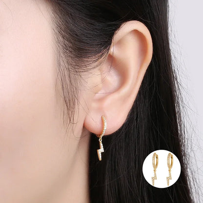 Pendientes Thunder: Elegancia y Estilo Relampagante 🌩️