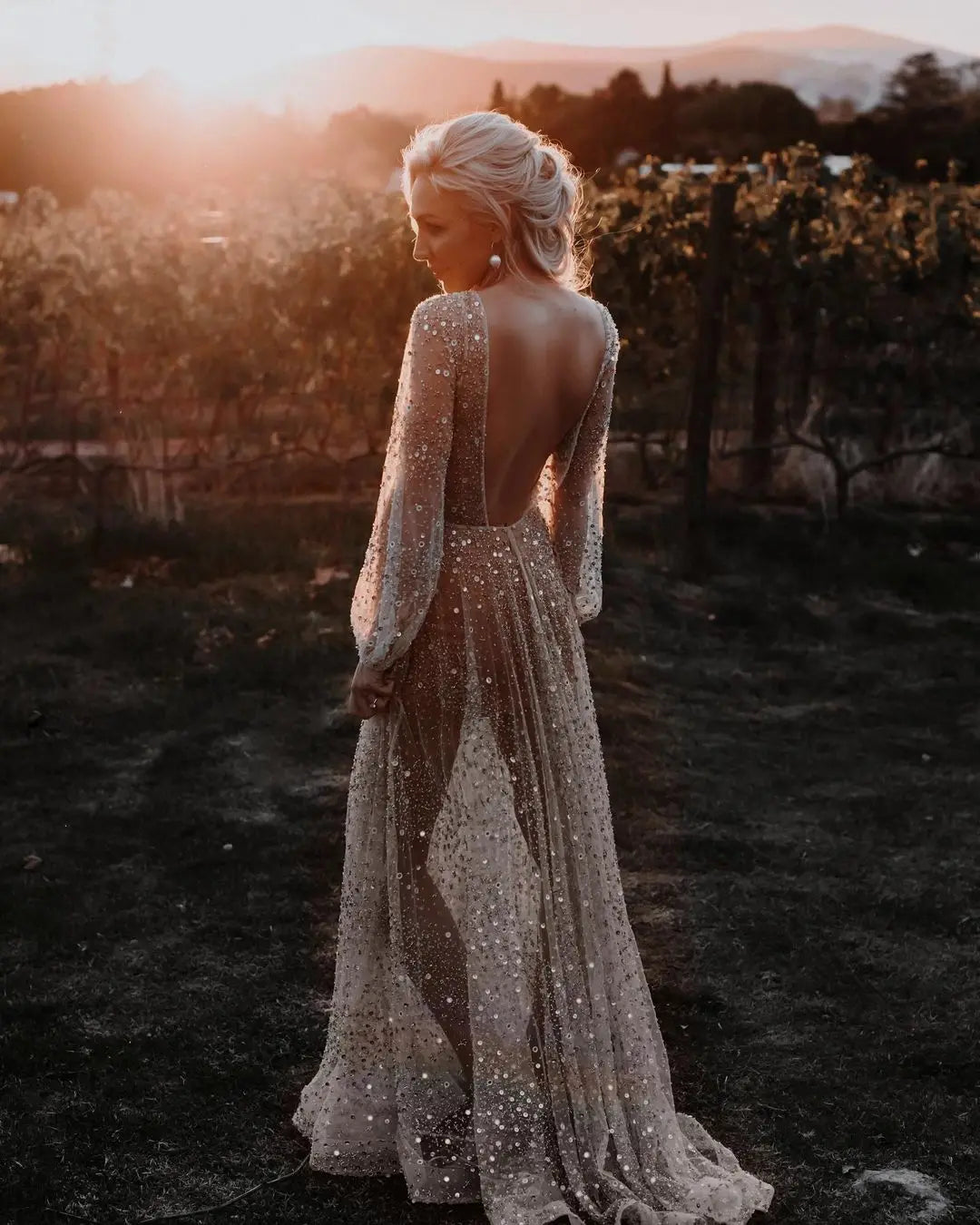 Vestido de Novia FATAPAESE de Lentejuelas Brillantes