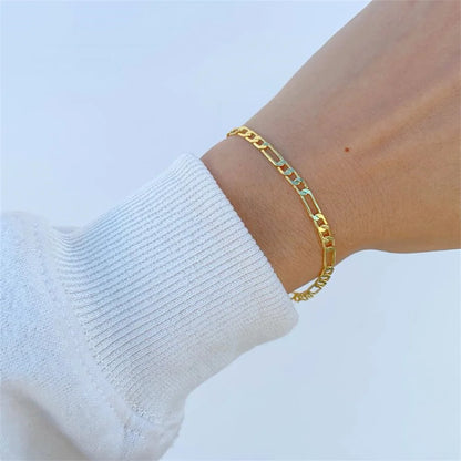 Pulsera Colgante con Dijes de Ángel y Sol