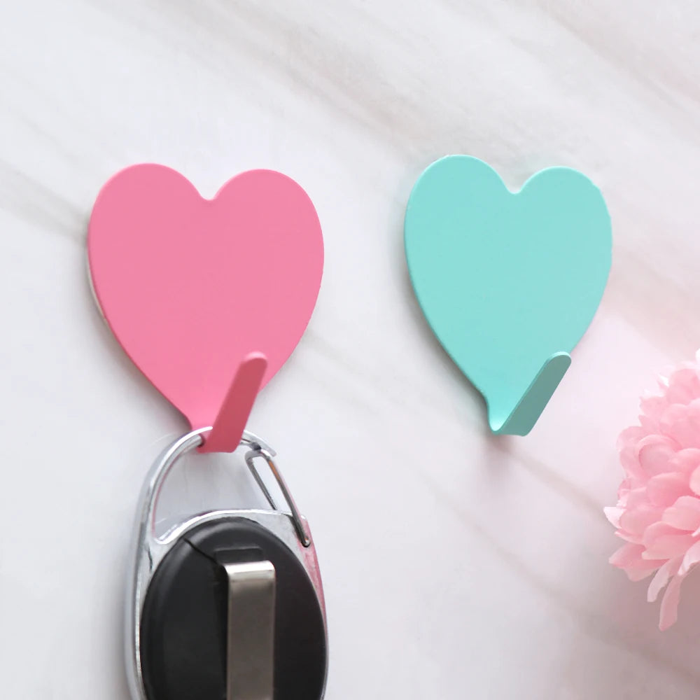 1pc Metal Heart-shaped Cartoon Chef Shape Strong Adhesive Paste Wall Bearing Kitchen Hook No Trace Waterproof Bathroom Supplies