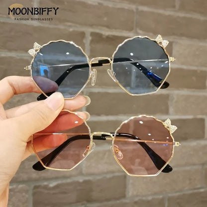 Gafas de Sol Infantiles MOONBIFFY: ¡Estilo y Protección en Uno! 🌟