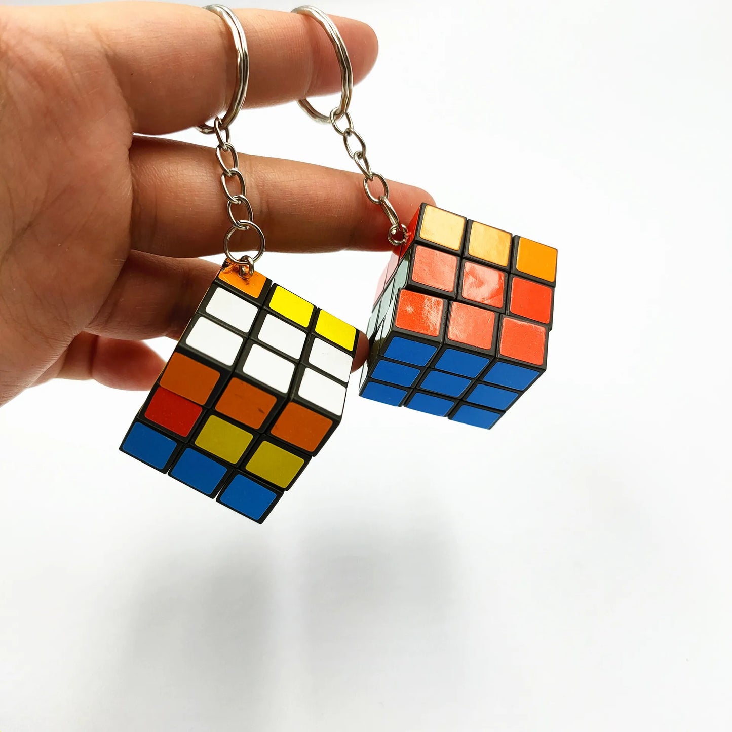 Llavero Mini Cubo Mágico 3x3cm - ¡Diversión y Estilo en tus Manos!