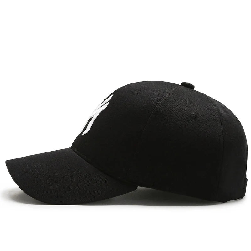 Gorra de Béisbol MY Bordada - Elegancia Solar y Estilo Urbanita 🌞