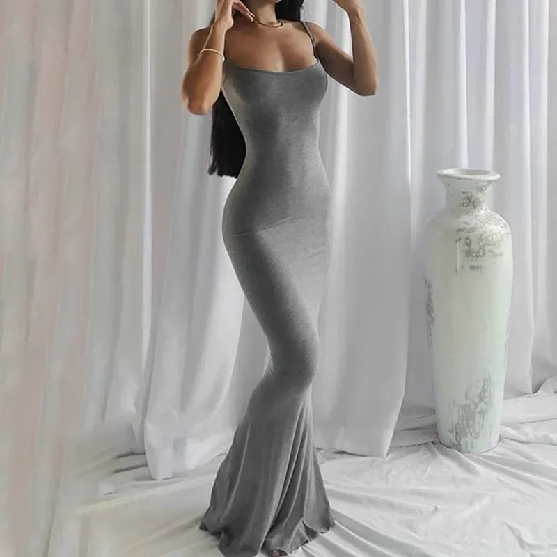 Vestido Maxi de Satén y Espalda Descubierta - Elegante y Sexy.