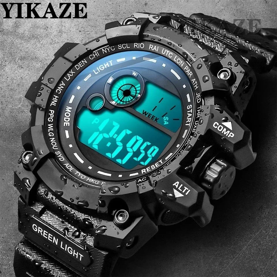 Reloj Deportivo LED YIKAZE para Hombre - Resistente al Agua, 50mm, Luz de Fondo LED