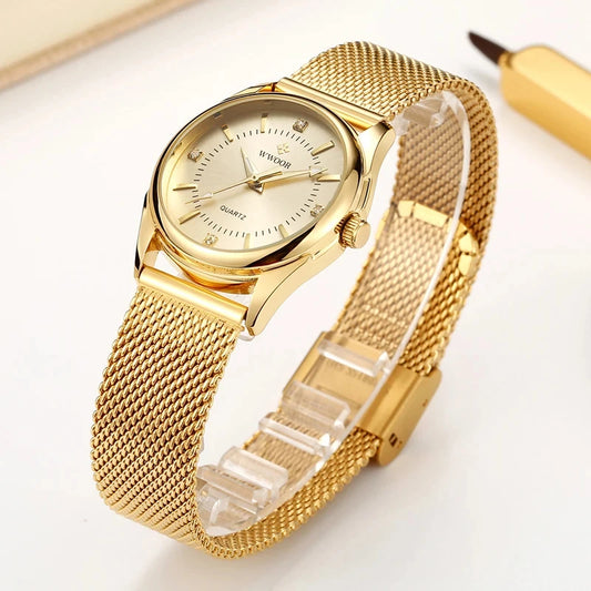 Reloj de Lujo WWOOR Oro con Diamantes - Elegancia Sofisticada