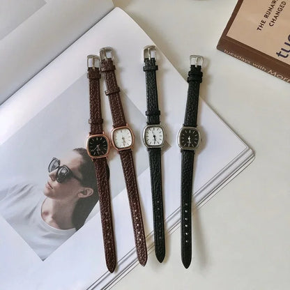 Reloj de Pulsera de Cuero Vintage para Mujer - Estilo Atemporal por MOONBIFFY