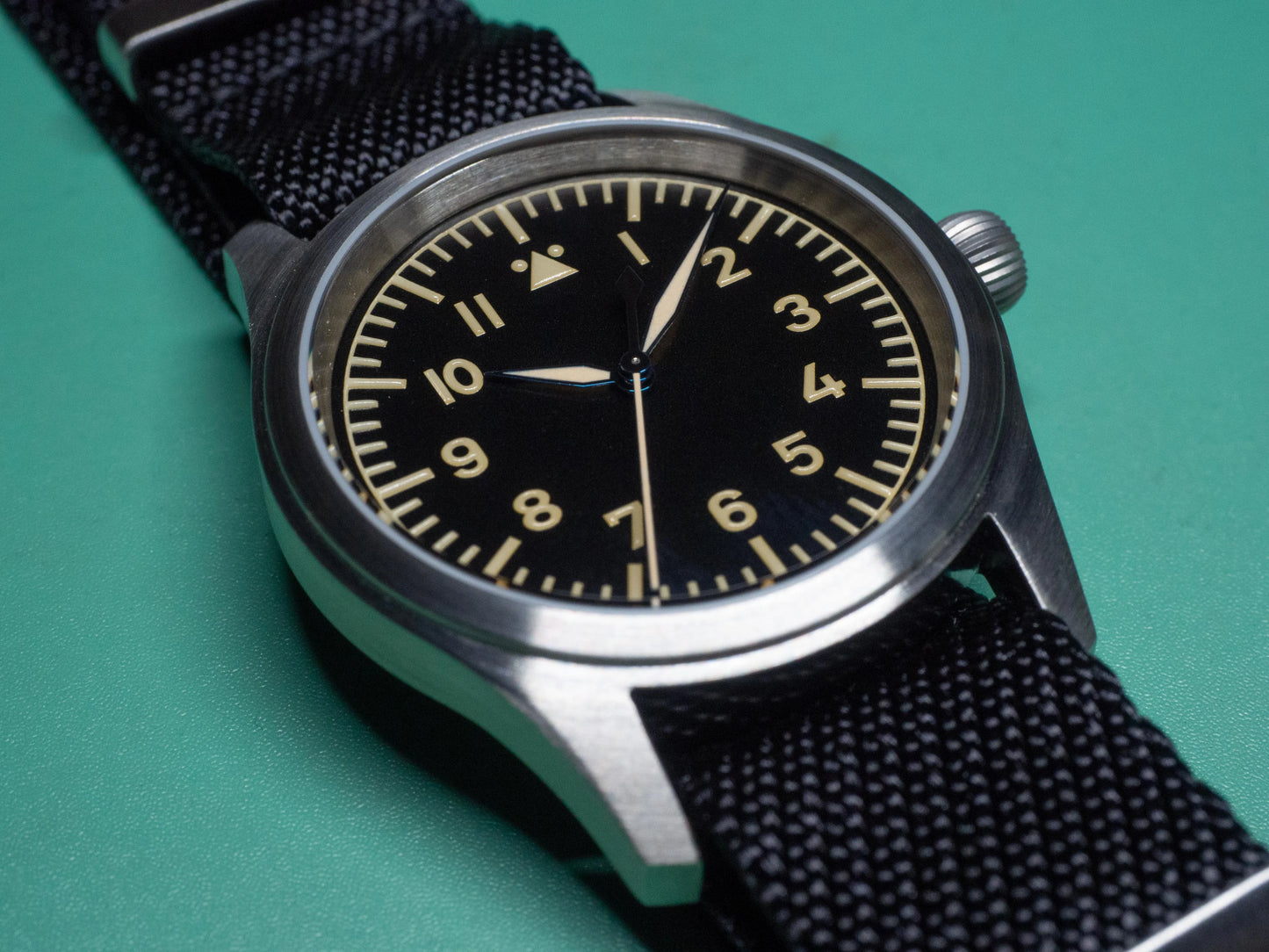 【Escapement Time】VH31 Quartz Movement Pilot Watch with Type-B or Type-A Black Dial and 38mm Case Waterproof 100M