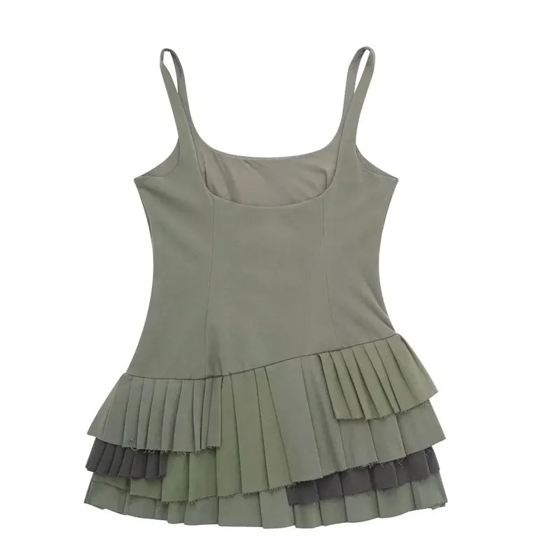 Vestido Mini Asimétrico TRAF 2024 de Mujer: Sensualidad y Elegancia en un Diseño Único.