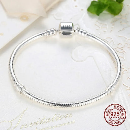 Pulsera de Plata Charms Artesanal con Diseño de Hueso de Serpiente