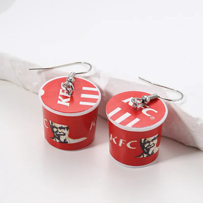 Pendientes KFC McDonald's de Pilar Rojo: ¡Estilo y Creatividad en tus Orejas!