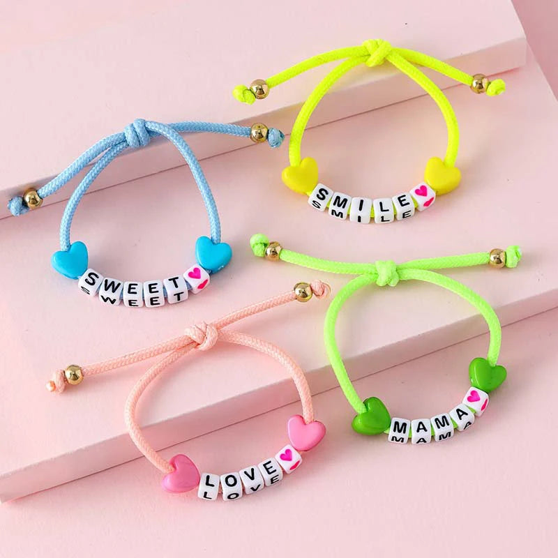 Set de Pulseras Brillo Neon con Mensajes de Amor y Amistad