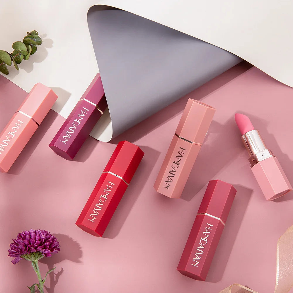 Labial Mate HANDAIYAN de 6 Colores: Colores Vibrantes y Duración de 24 Horas 🌟