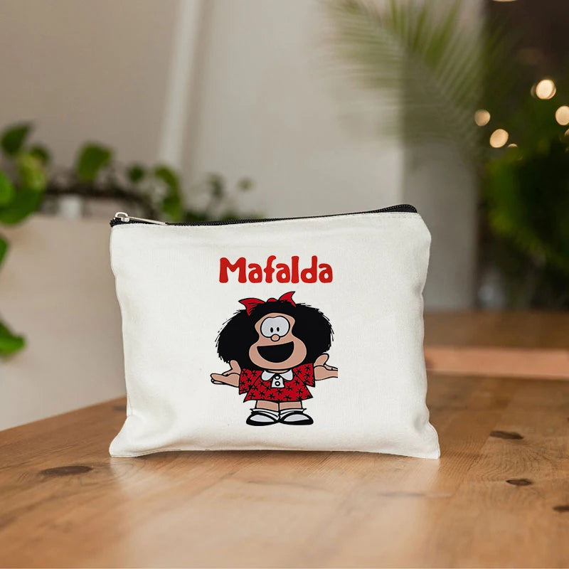 ¡Bolsa de Maquillaje Mafalda Kawaii! 💄 ¡Organización con Estilo para tus Cosméticos! 🌟